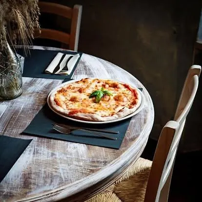 Frühstückspension La Bedolla '41 3*